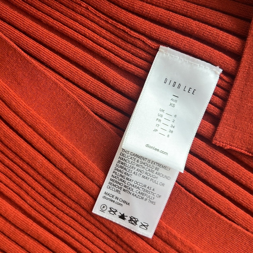 Dion Lee Gradient ribbed button-up dress in red - Picture 7 of 8